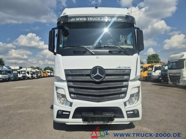 Mercedes-Benz Actros 1846 Giga Space Retarder 2 Betten - Tracteur routier: photos 4 Mercedes-Benz Actros 1846 Giga Space Retarder 2 Betten - Tracteur routier: photos 4