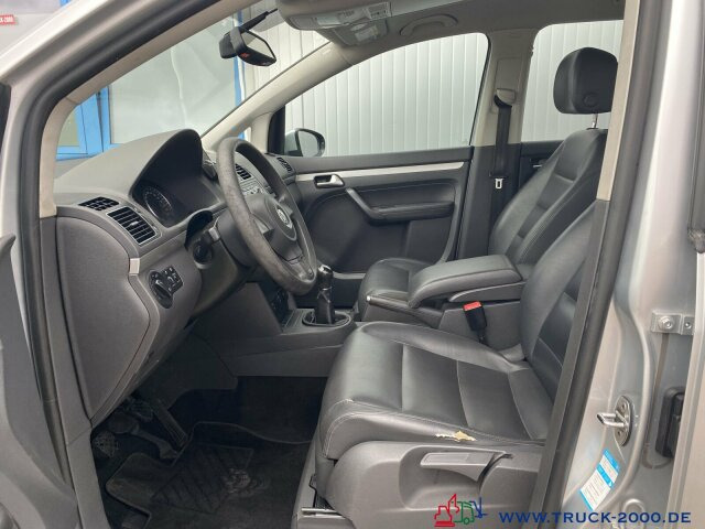 Volkswagen Touran 1.6 TDI BMT Trendline Styling/Sitzhzg./BC - Voiture: photos 3 Volkswagen Touran 1.6 TDI BMT Trendline Styling/Sitzhzg./BC - Voiture: photos 3