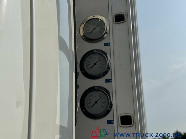 Volvo FE 18 280 3 Zonen Frisch- + Tiefkühler Carrier - Camion frigorifique: photos 4 Volvo FE 18 280 3 Zonen Frisch- + Tiefkühler Carrier - Camion frigorifique: photos 4
