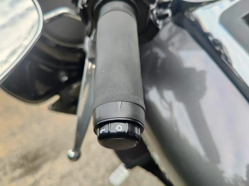 Harley-Davidson Electra Glide Ultra Limited 103" - Motocyclette: photos 4 Harley-Davidson Electra Glide Ultra Limited 103" - Motocyclette: photos 4