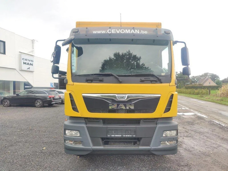 MAN TGM 18.250 Euro 6 boxtruck - Camion fourgon: photos 3 MAN TGM 18.250 Euro 6 boxtruck - Camion fourgon: photos 3