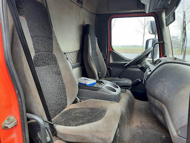 DAF LF45.220 - Camion plateau: photos 5 DAF LF45.220 - Camion plateau: photos 5