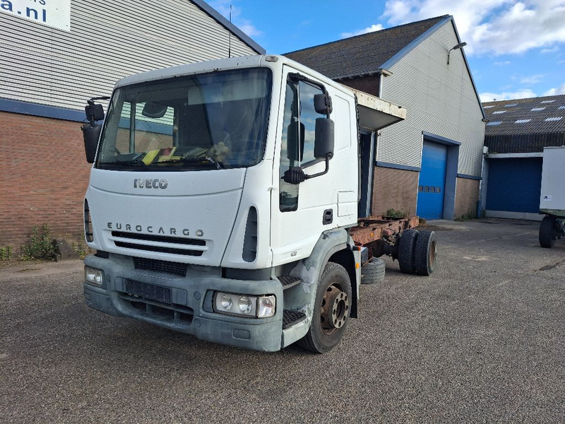 Iveco ML150E21 EUROCARGO - Châssis cabine: photos 1 Iveco ML150E21 EUROCARGO - Châssis cabine: photos 1