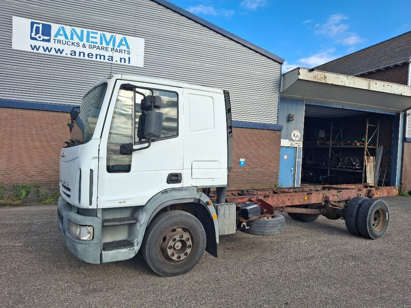 Iveco ML150E21 EUROCARGO - Châssis cabine: photos 2 Iveco ML150E21 EUROCARGO - Châssis cabine: photos 2