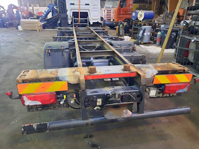 MAN TGM 15.290 4X2 LL - Camion porte-conteneur/ Caisse mobile: photos 3 MAN TGM 15.290 4X2 LL - Camion porte-conteneur/ Caisse mobile: photos 3