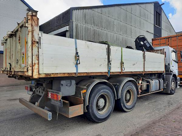 Mercedes-Benz 2633 6X4 - Camion benne: photos 4 Mercedes-Benz 2633 6X4 - Camion benne: photos 4