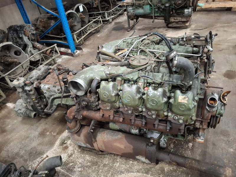 Mercedes-Benz OM422 - Moteur: photos 3 Mercedes-Benz OM422 - Moteur: photos 3