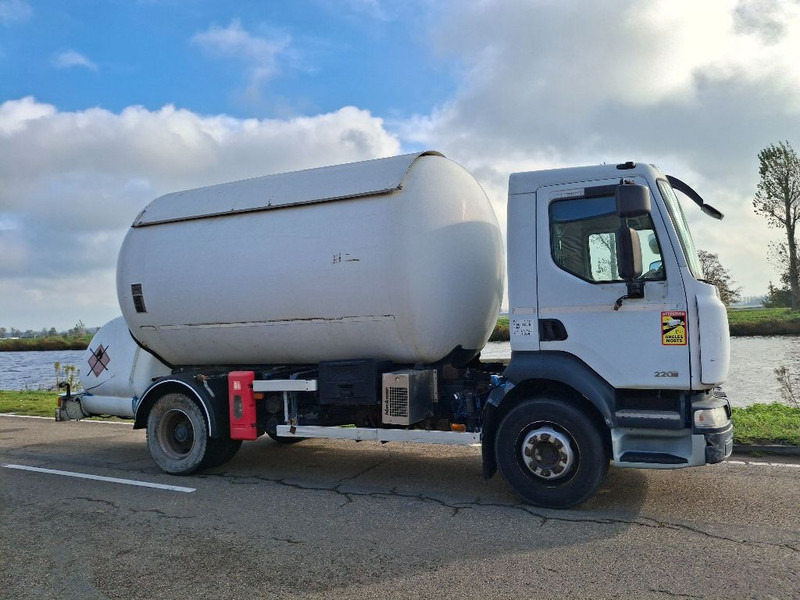 Renault MIDLUM 220 GAS / LPG - Camion citerne: photos 4 Renault MIDLUM 220 GAS / LPG - Camion citerne: photos 4