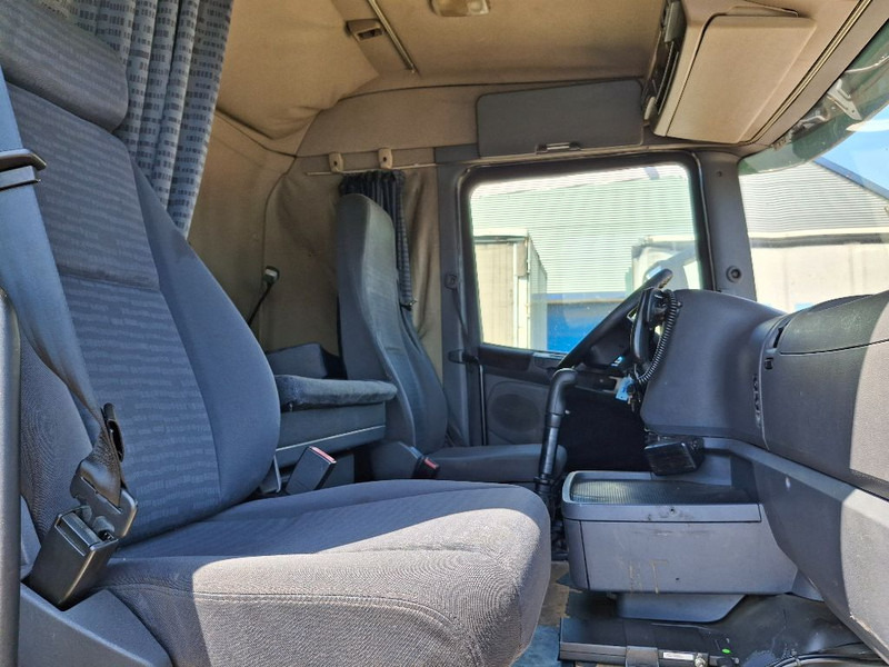 Scania R420 - Camion fourgon: photos 3 Scania R420 - Camion fourgon: photos 3