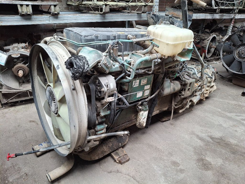 Moteur Volvo D12A380: photos 1