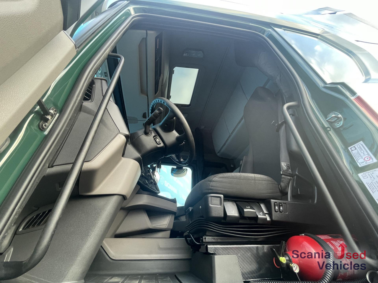 SCANIA R 450 A4x2NA DIFF-L RETARDER ADR-FL PARK AIRCO - Tracteur routier: photos 4 SCANIA R 450 A4x2NA DIFF-L RETARDER ADR-FL PARK AIRCO - Tracteur routier: photos 4