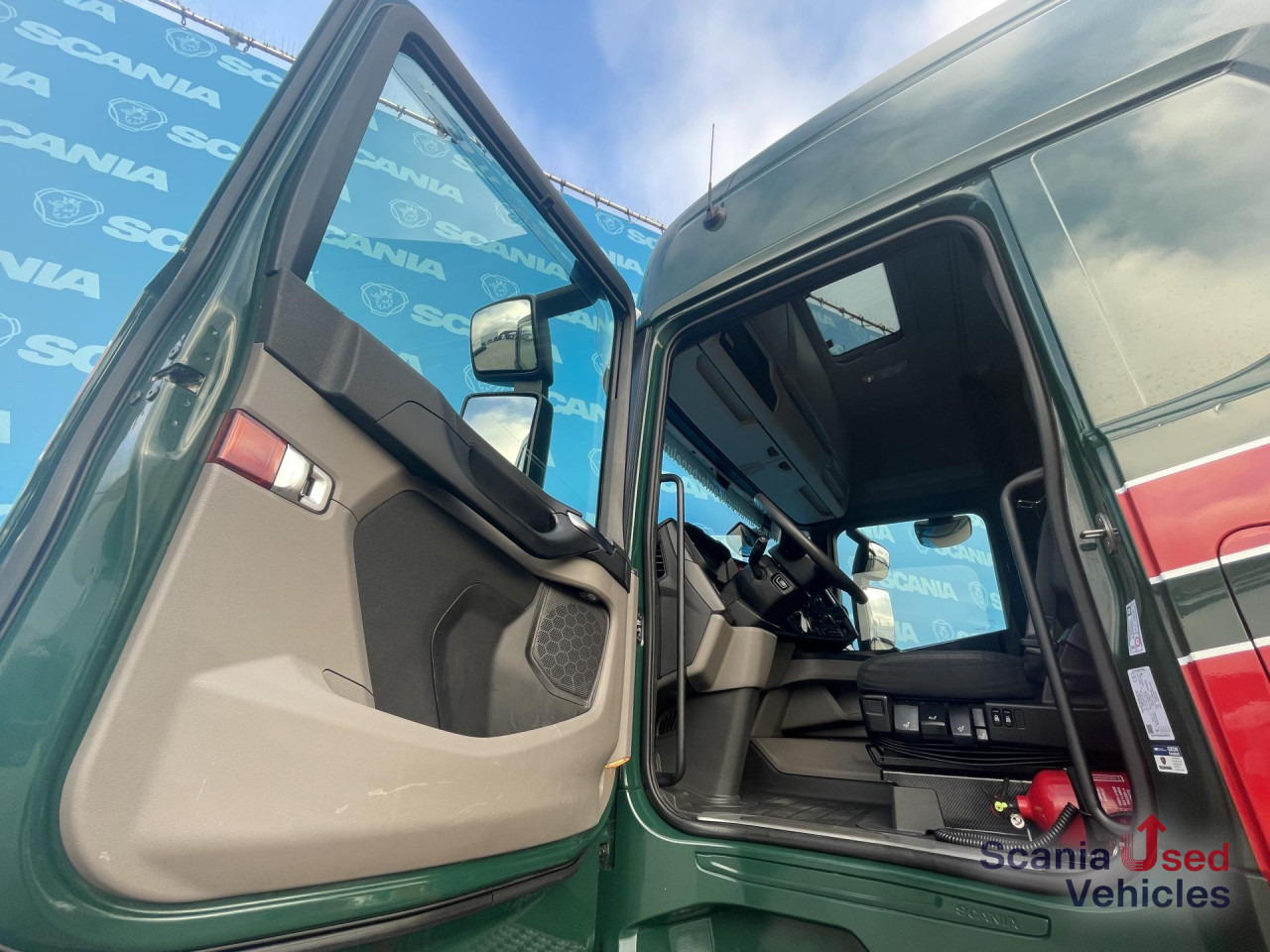 SCANIA R 450 A4x2NA DIFF-L RETARDER ADR-FL PARK AIRCO - Tracteur routier: photos 3 SCANIA R 450 A4x2NA DIFF-L RETARDER ADR-FL PARK AIRCO - Tracteur routier: photos 3