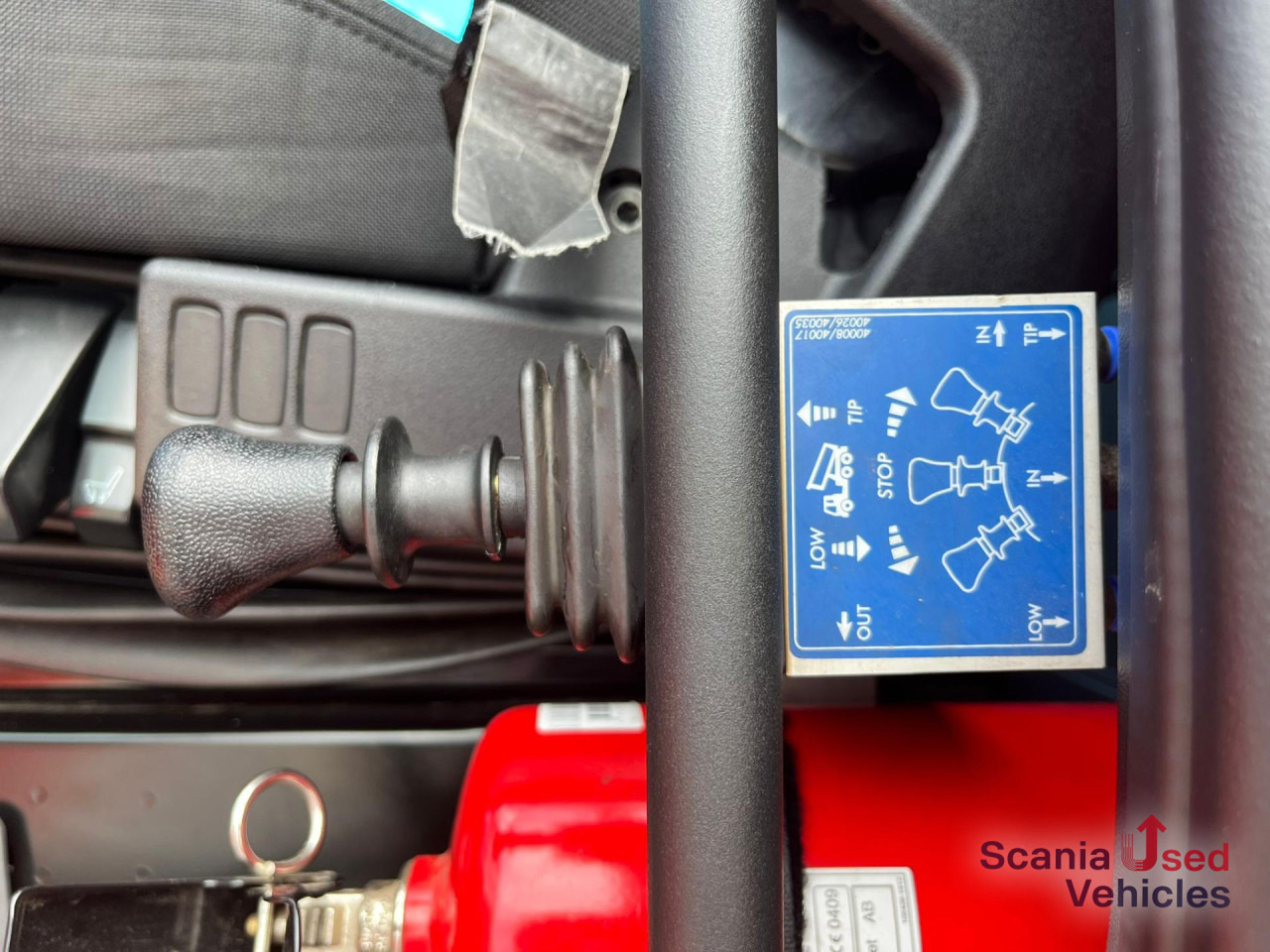 SCANIA R 450 A4x2NA RETARDER 8T DIFF-L HYDRO LOW MILEAGE - Tracteur routier: photos 3 SCANIA R 450 A4x2NA RETARDER 8T DIFF-L HYDRO LOW MILEAGE - Tracteur routier: photos 3