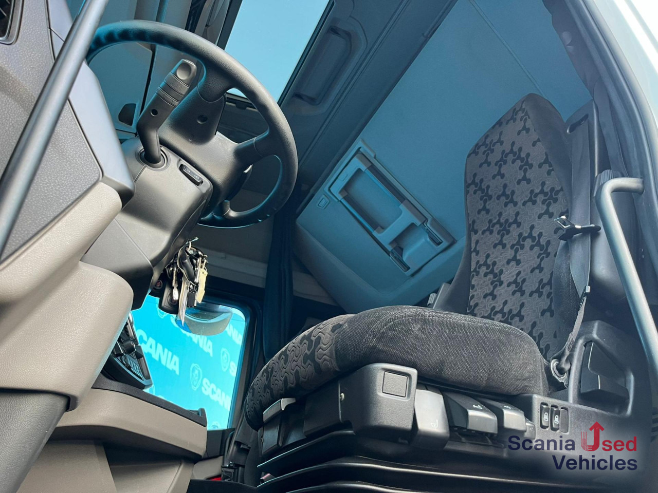 SCANIA R 450 A4x2NA RETARDER 8T DIFF-L SMART2 - Tracteur routier: photos 2 SCANIA R 450 A4x2NA RETARDER 8T DIFF-L SMART2 - Tracteur routier: photos 2