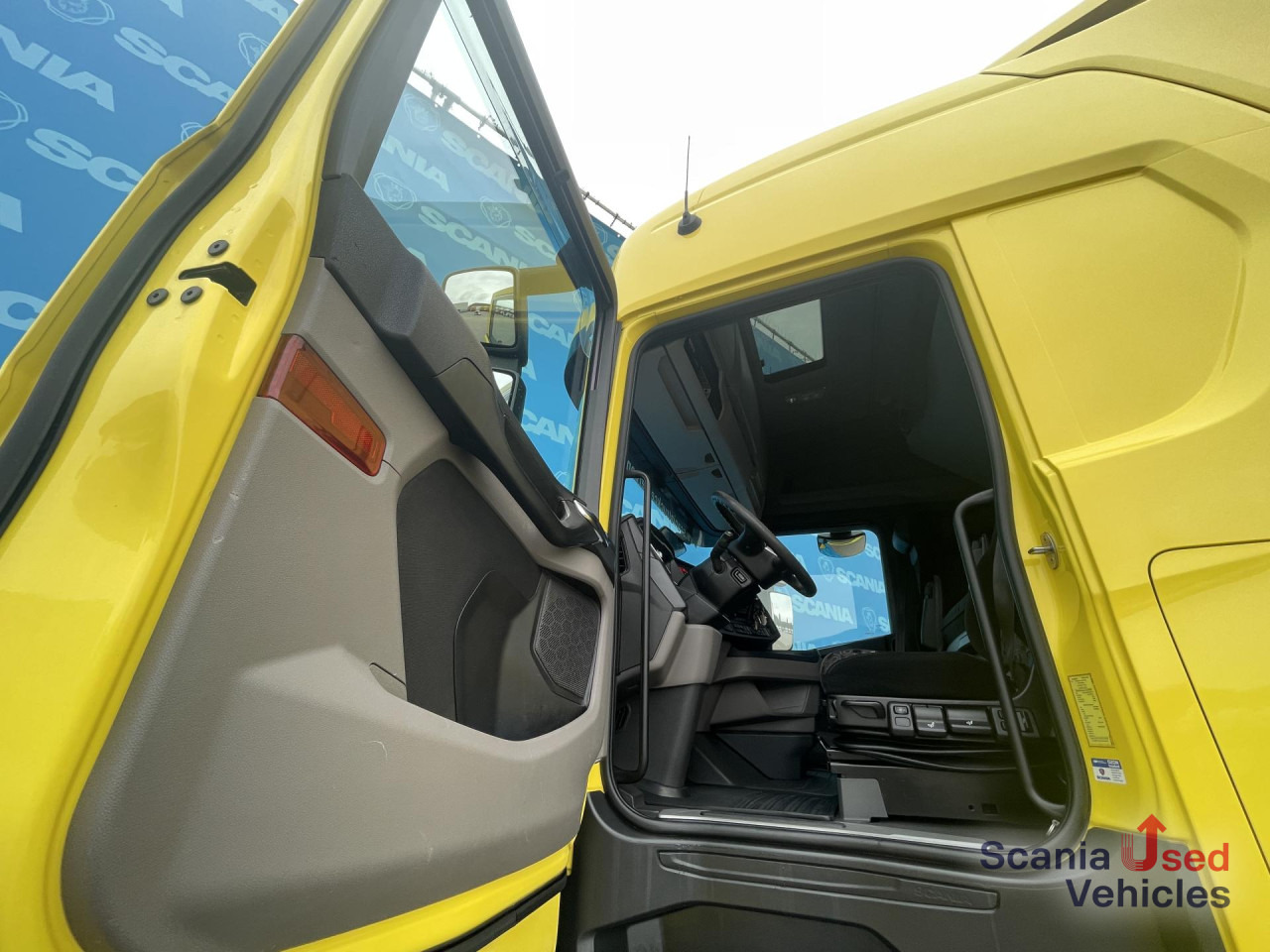 SCANIA S 450 A4x2NA DIFF-L RETARDER PARK AIRCO ACC - Tracteur routier: photos 2 SCANIA S 450 A4x2NA DIFF-L RETARDER PARK AIRCO ACC - Tracteur routier: photos 2