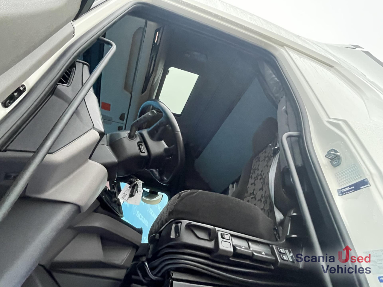 SCANIA S 500 A4x2NB DIFF-L RETARDER FULL AIR ACC 8T - Tracteur routier: photos 5 SCANIA S 500 A4x2NB DIFF-L RETARDER FULL AIR ACC 8T - Tracteur routier: photos 5