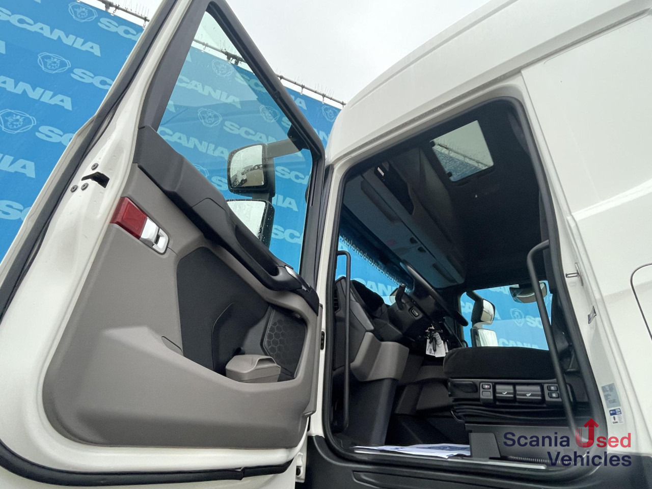 SCANIA S 500 A4x2NB DIFF-L RETARDER FULL AIR ACC 8T - Tracteur routier: photos 4 SCANIA S 500 A4x2NB DIFF-L RETARDER FULL AIR ACC 8T - Tracteur routier: photos 4