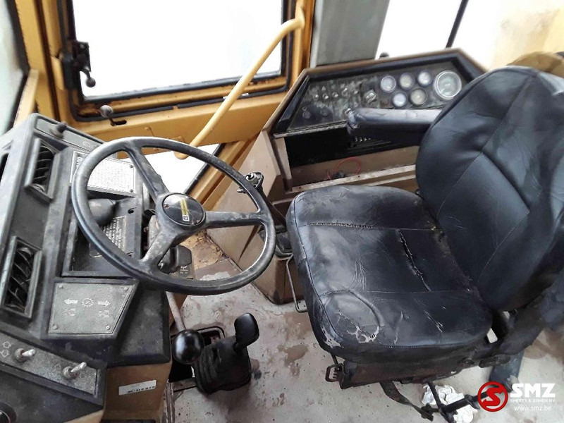 Tractopelle Caterpillar 428: photos 7