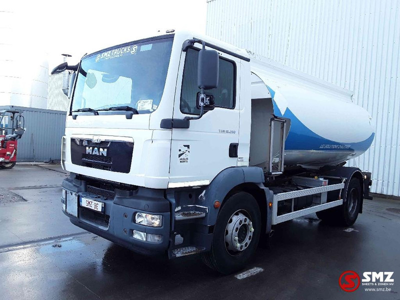 MAN TGM 18.290 13500L 4 Compartments - Camion citerne: photos 2 MAN TGM 18.290 13500L 4 Compartments - Camion citerne: photos 2