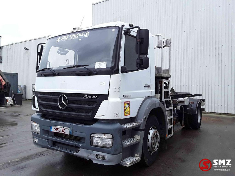 Mercedes-Benz Axor 1823 Palfinger pk4501 - Camion plateau, Camion grue: photos 3 Mercedes-Benz Axor 1823 Palfinger pk4501 - Camion plateau, Camion grue: photos 3