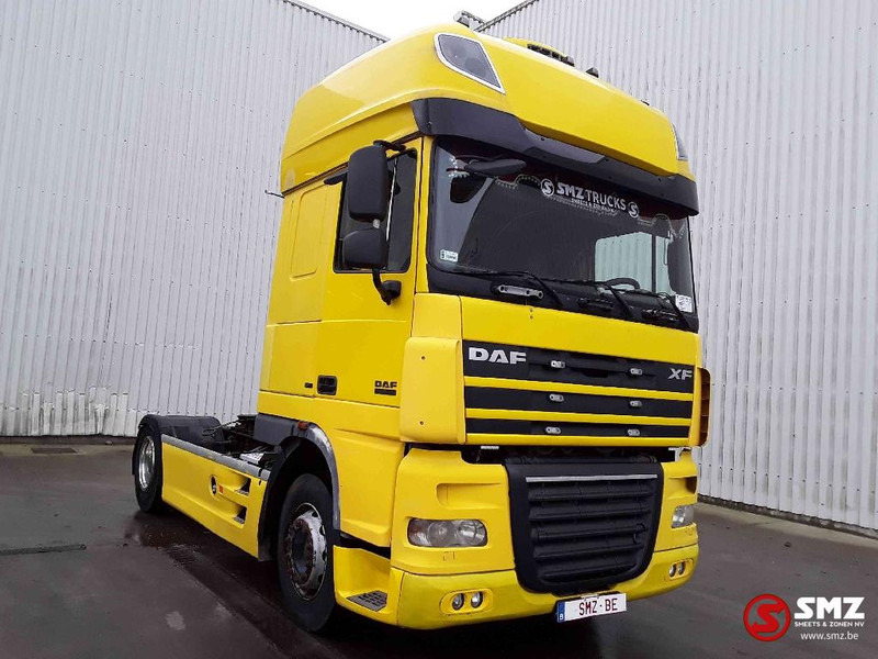 DAF 105 XF 460 SuperSpaceCab manual - Tracteur routier: photos 1 DAF 105 XF 460 SuperSpaceCab manual - Tracteur routier: photos 1