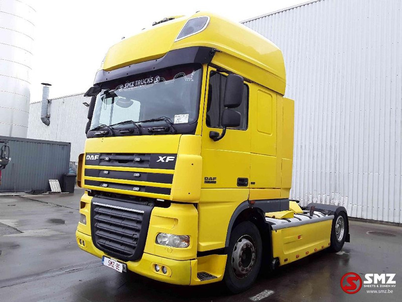 DAF 105 XF 460 SuperSpaceCab manual - Tracteur routier: photos 3 DAF 105 XF 460 SuperSpaceCab manual - Tracteur routier: photos 3