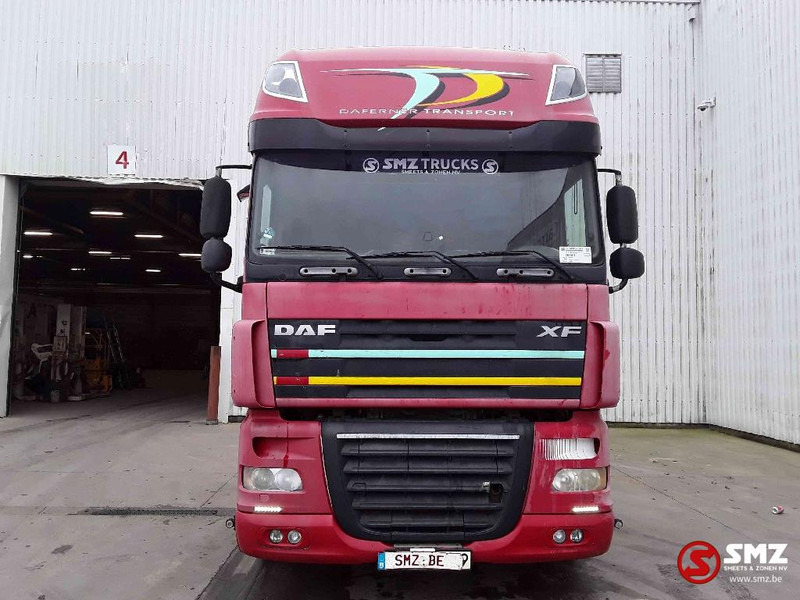 DAF 105 XF 460 Superspacecab manual - Tracteur routier: photos 2 DAF 105 XF 460 Superspacecab manual - Tracteur routier: photos 2