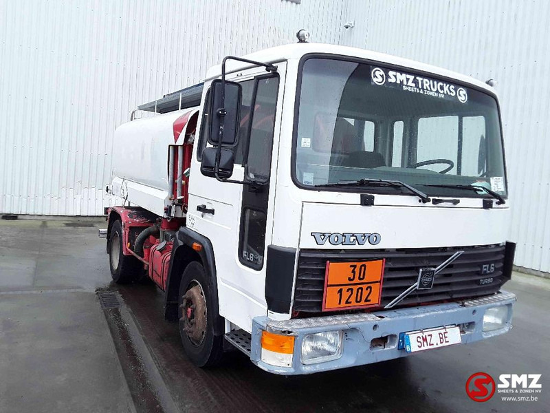 Volvo FL 6 6500l 8500 - Camion citerne: photos 1 Volvo FL 6 6500l 8500 - Camion citerne: photos 1