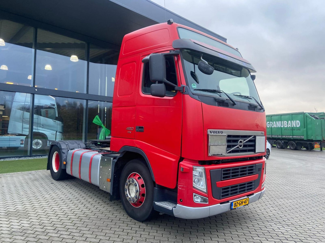Volvo FH 420 4X2 Valid ADR + PTO - Tracteur routier: photos 2 Volvo FH 420 4X2 Valid ADR + PTO - Tracteur routier: photos 2
