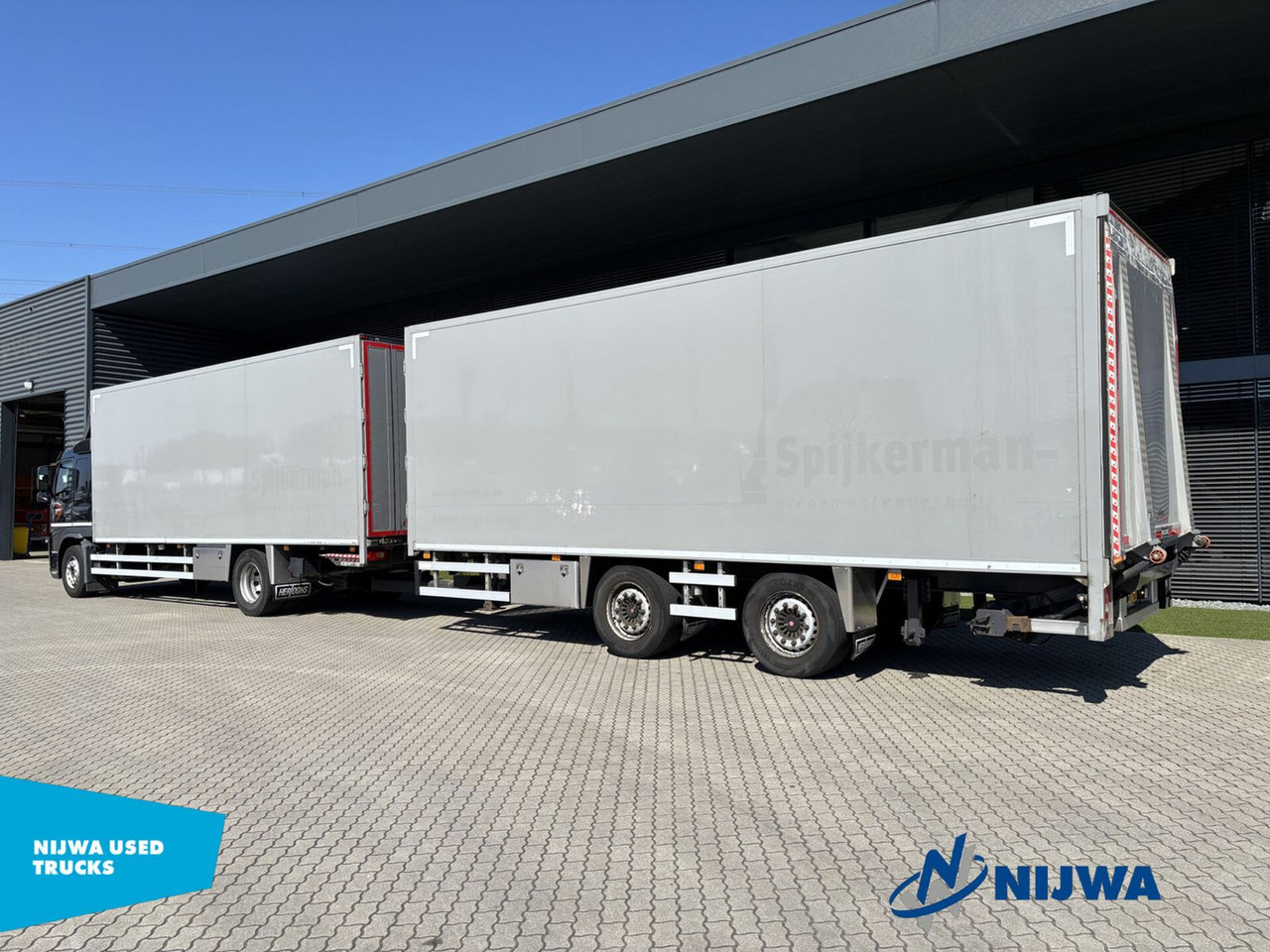 Volvo FM 330 4x2 I.C.M. HERTOGHS Aanhangwagen - Camion fourgon: photos 4 Volvo FM 330 4x2 I.C.M. HERTOGHS Aanhangwagen - Camion fourgon: photos 4
