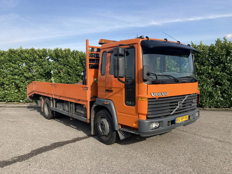 Volvo FL 612 -42R-11T Euro2 - Camion plateau, Camion grue: photos 1 Volvo FL 612 -42R-11T Euro2 - Camion plateau, Camion grue: photos 1