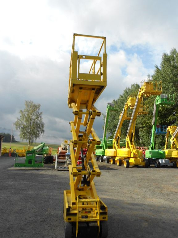 Genie GS 1930, Scherenarbeitsbühne Genie 8 m Genie GS 1930, Scherenarbeitsbühne Genie 8 m - Nacelle ciseaux: photos 3 Genie GS 1930, Scherenarbeitsbühne Genie 8 m Genie GS 1930, Scherenarbeitsbühne Genie 8 m - Nacelle ciseaux: photos 3