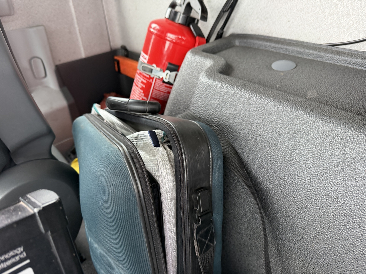 MAN TGS 26.320 6x2 BL Faun Frontlader - Benne à ordures ménagères: photos 2 MAN TGS 26.320 6x2 BL Faun Frontlader - Benne à ordures ménagères: photos 2