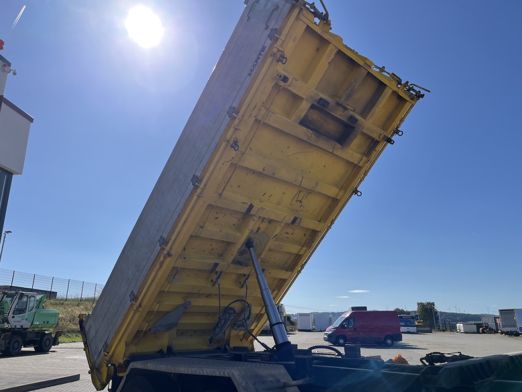 MAN TGS 28.480 6x4 Dreiseitenkipper Allrad Liftachse - Camion benne: photos 2 MAN TGS 28.480 6x4 Dreiseitenkipper Allrad Liftachse - Camion benne: photos 2
