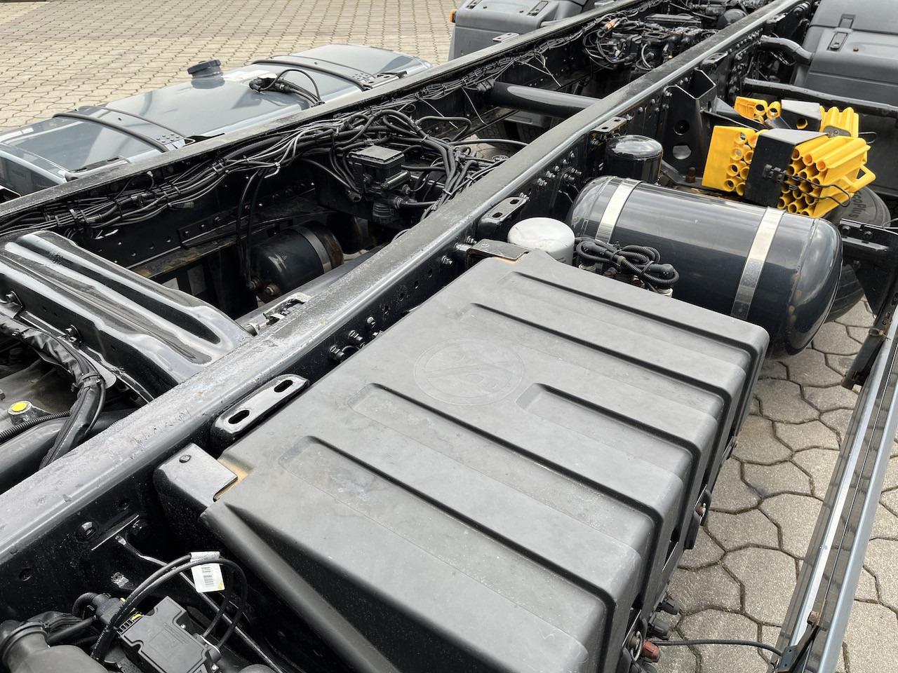 MAN TGX 26.500 6x2 Fahrgestell Lenk-Liftachse AHK - Châssis cabine: photos 5 MAN TGX 26.500 6x2 Fahrgestell Lenk-Liftachse AHK - Châssis cabine: photos 5