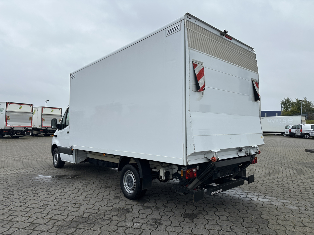 Mercedes-Benz Sprinter 319 CDI Koffer LBW RFK SH Tempomat - Fourgon grand volume: photos 5 Mercedes-Benz Sprinter 319 CDI Koffer LBW RFK SH Tempomat - Fourgon grand volume: photos 5