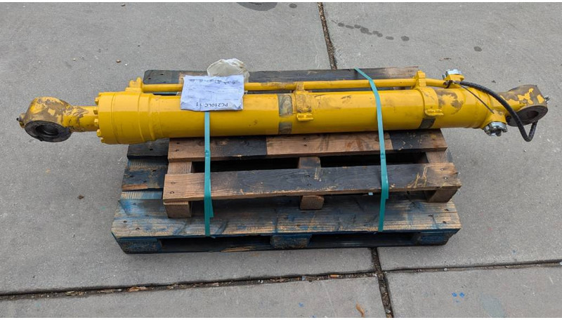 Komatsu PC210LC-10 / -11 - BUCKET CYLINDER - 707-E1-01300 - Pelle sur chenille: photos 4 Komatsu PC210LC-10 / -11 - BUCKET CYLINDER - 707-E1-01300 - Pelle sur chenille: photos 4