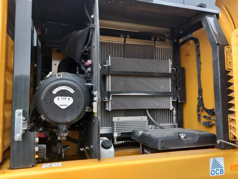 Pelle sur pneus Komatsu PW160-11E0: photos 8