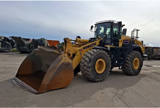 Komatsu WA475-10E0 - Chargeuse sur pneus: photos 2 Komatsu WA475-10E0 - Chargeuse sur pneus: photos 2