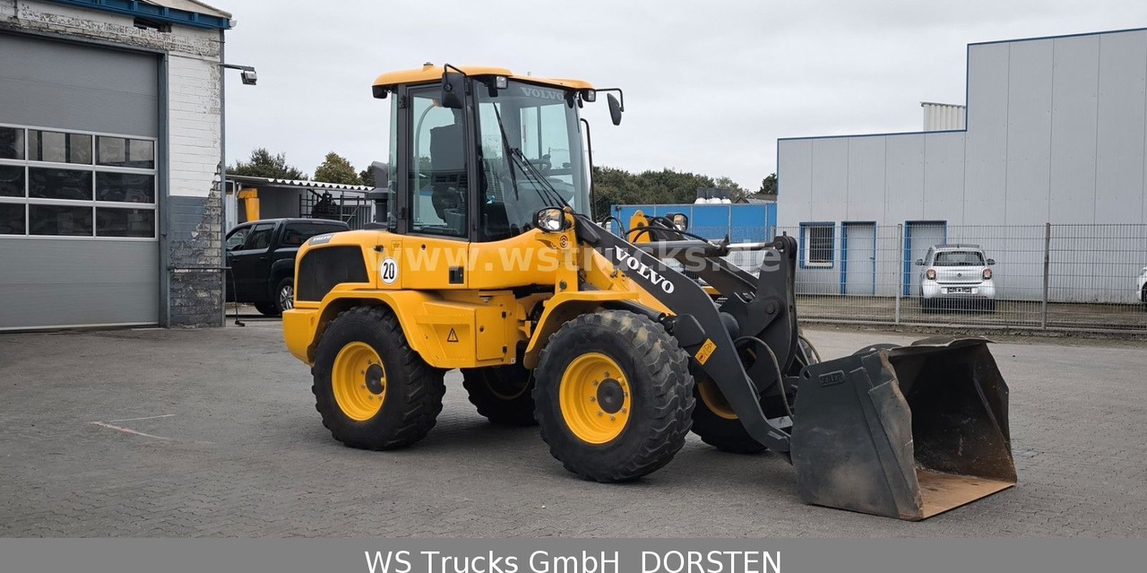 Volvo Radlader L 35 G - Chargeuse sur pneus: photos 3 Volvo Radlader L 35 G - Chargeuse sur pneus: photos 3