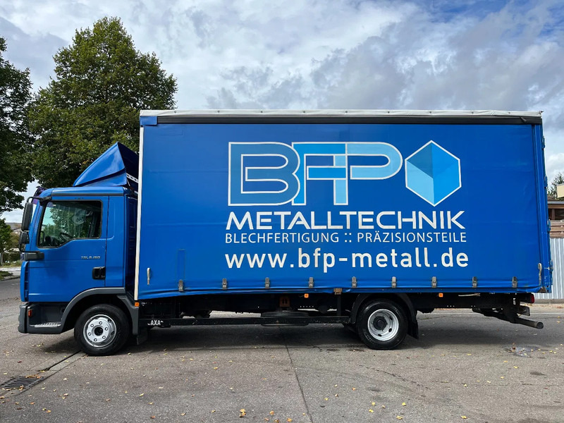 MAN TGL 8.180 BL *Pritsche/Plane*Tautliner*Klima* - Camion à rideaux coulissants: photos 2 MAN TGL 8.180 BL *Pritsche/Plane*Tautliner*Klima* - Camion à rideaux coulissants: photos 2