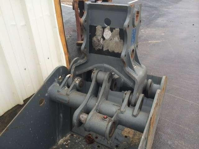 LIEBHERR GM10SW - 800mm - Grappin: photos 4 LIEBHERR GM10SW - 800mm - Grappin: photos 4