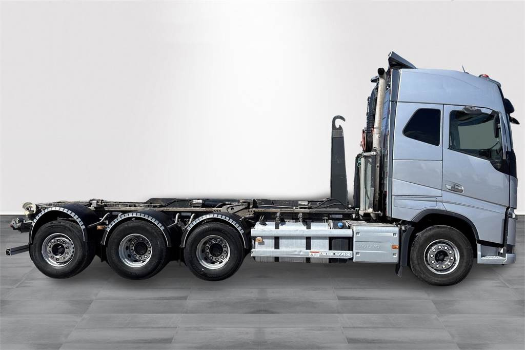 Volvo FH 16 650 - Camion ampliroll: photos 4 Volvo FH 16 650 - Camion ampliroll: photos 4