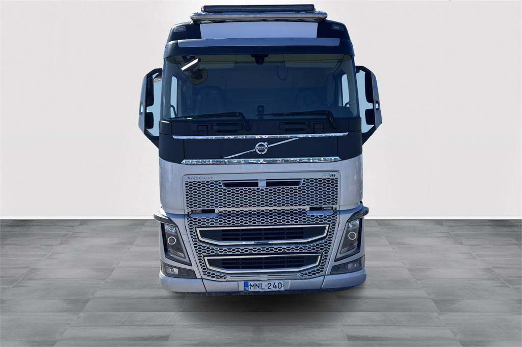 Volvo FH 16 650 - Camion ampliroll: photos 2 Volvo FH 16 650 - Camion ampliroll: photos 2