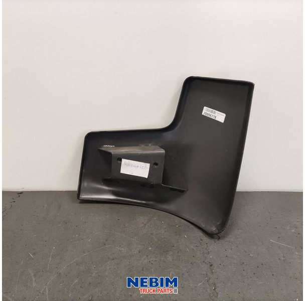 Volvo Volvo - 20956778 - Bumperhoek rechts FE - Pièces de rechange pour Camion: photos 2 Volvo Volvo - 20956778 - Bumperhoek rechts FE - Pièces de rechange pour Camion: photos 2
