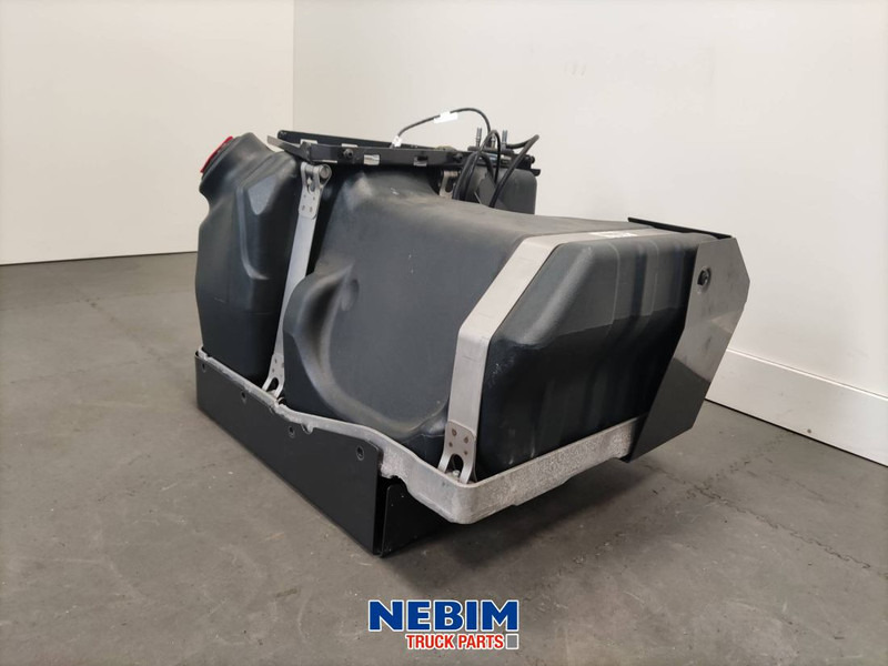 Volvo Volvo - 23267256 - Adbluetank - Pièces de rechange pour Camion: photos 2 Volvo Volvo - 23267256 - Adbluetank - Pièces de rechange pour Camion: photos 2