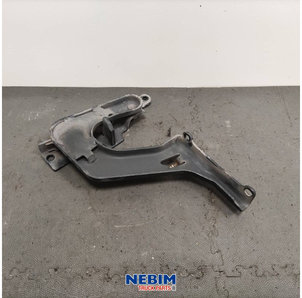 Volvo Volvo - 84104144 - Treeplank scharnier FH4 rechts - Pièces de rechange pour Camion: photos 2 Volvo Volvo - 84104144 - Treeplank scharnier FH4 rechts - Pièces de rechange pour Camion: photos 2