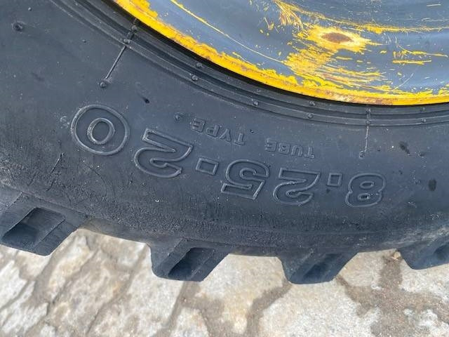 Pelle sur pneus Komatsu PW 98 MR-8 (12005627): photos 13 Pelle sur pneus Komatsu PW 98 MR-8 (12005627): photos 13