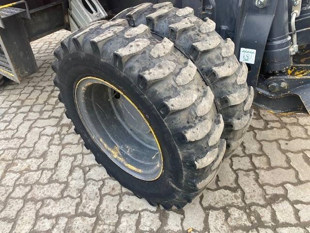 Pelle sur pneus Komatsu PW 98 MR-8 (12005627): photos 17 Pelle sur pneus Komatsu PW 98 MR-8 (12005627): photos 17