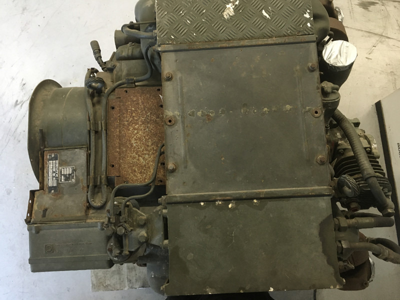 Deutz BF8L413F USED - Engins de chantier: photos 5 Deutz BF8L413F USED - Engins de chantier: photos 5